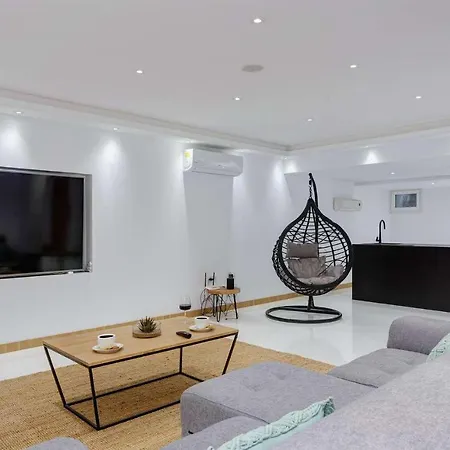 Casa 23 מארבלה